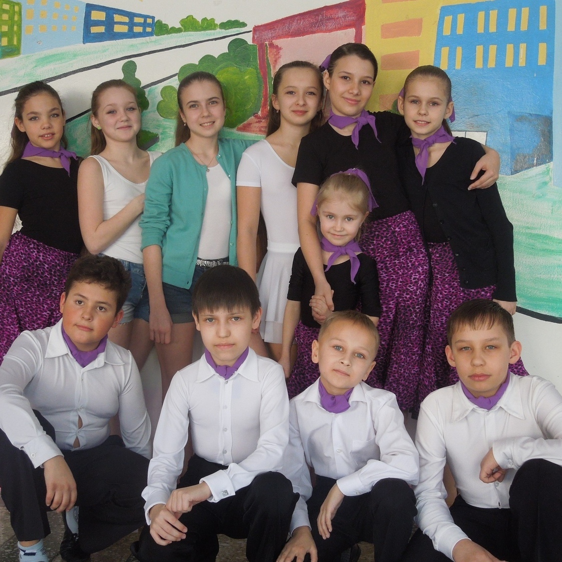 Учащиеся направления спортивные бальные танцы на юбилее школы №9